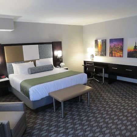 Best Western Premier Nyc Gateway Hotel North Bergen Room photo